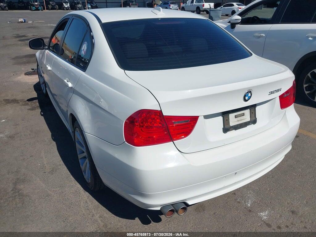WBAPK5C56BF126129 2011 BMW 328I photo no. 3
