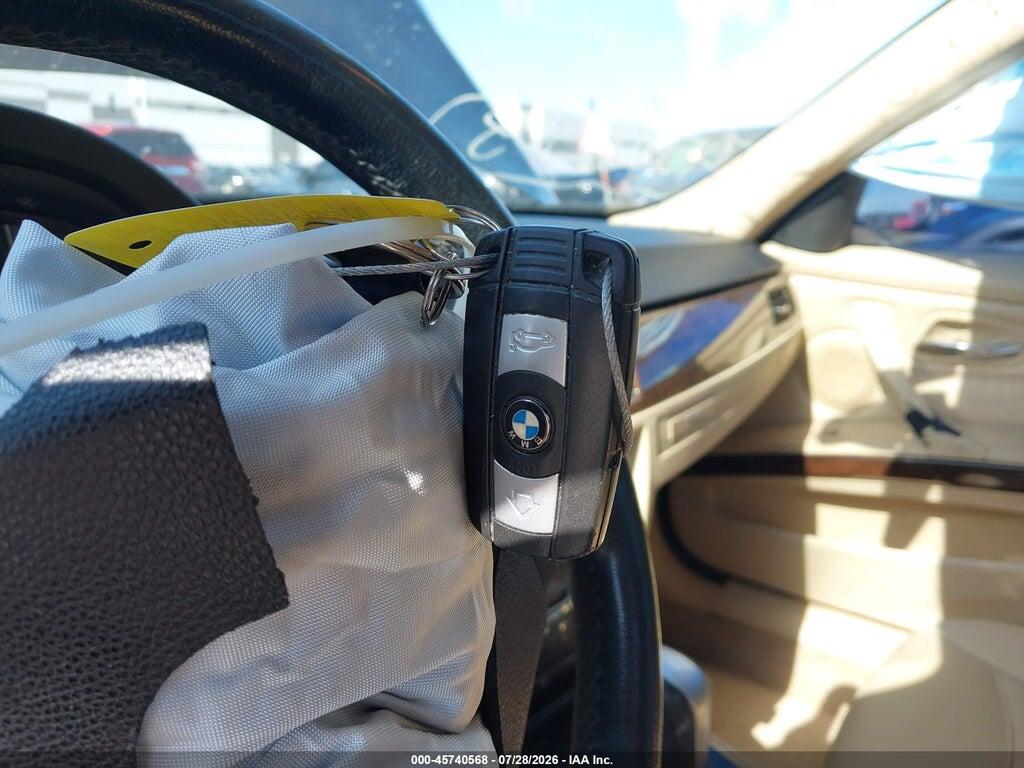 WBAPK5C57BF124325 2011 BMW 328I photo no. 11