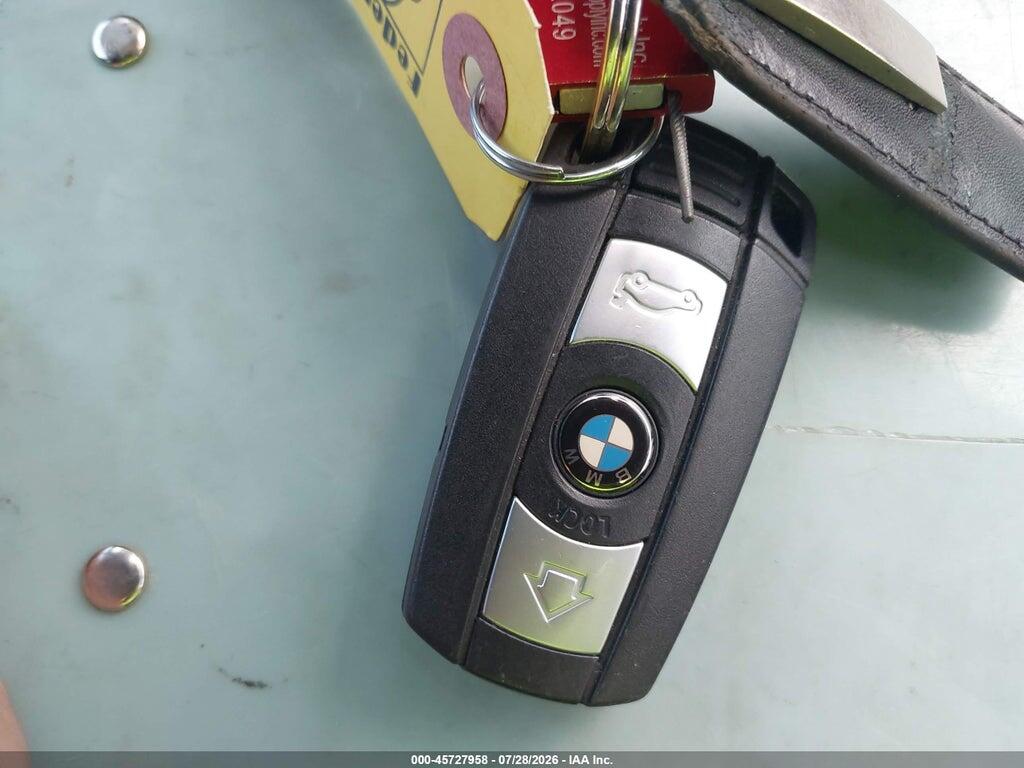 WBAPH7C57BE681820 2011 BMW 328I photo no. 11