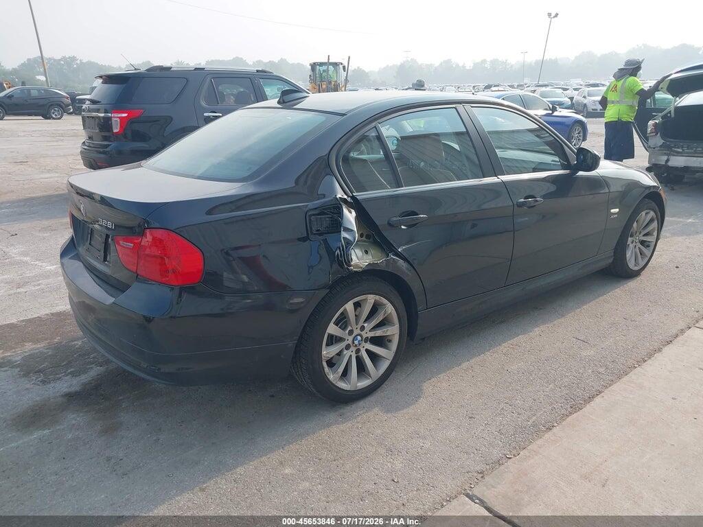 WBAPK7C50BA816368 2011 BMW 328I photo no. 4