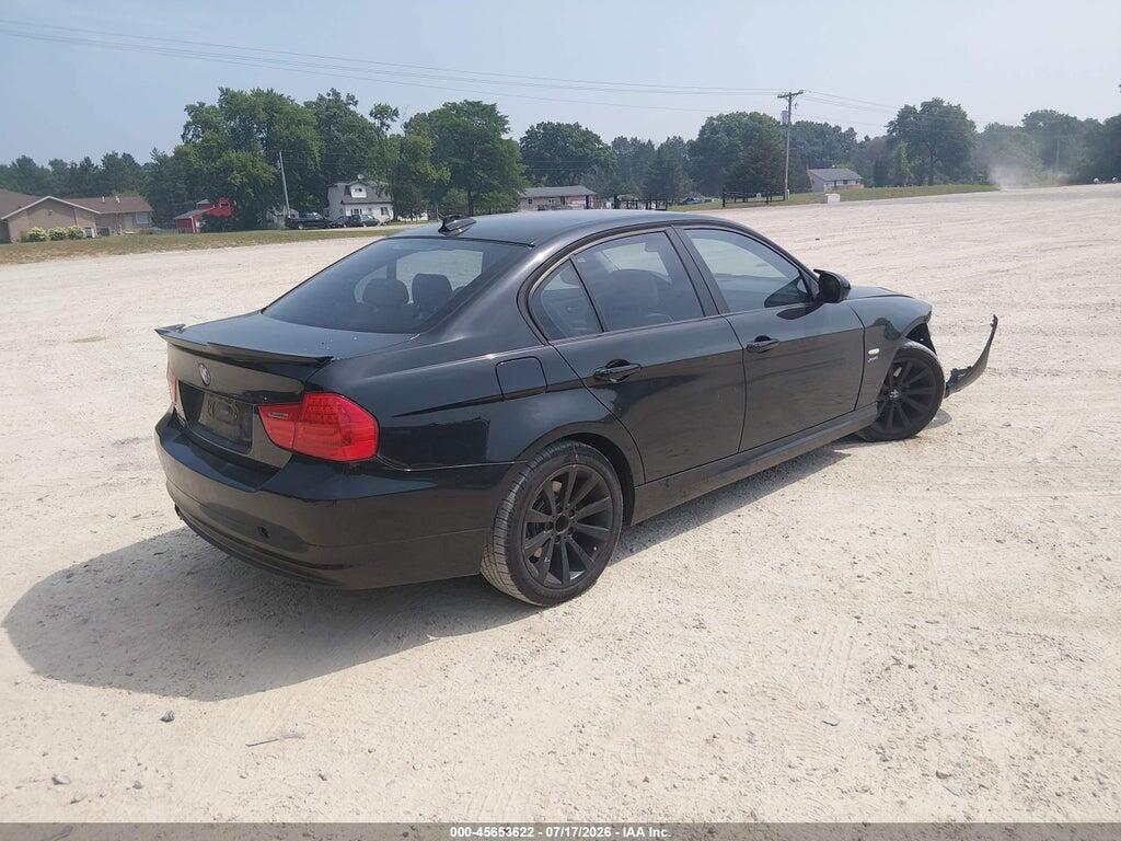 WBAPK7C57BF083531 2011 BMW 328I photo no. 4