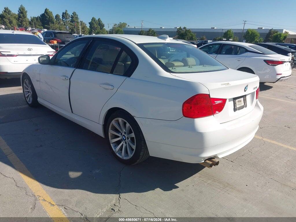 WBAPH7C57BE131484 2011 BMW 328I photo no. 3