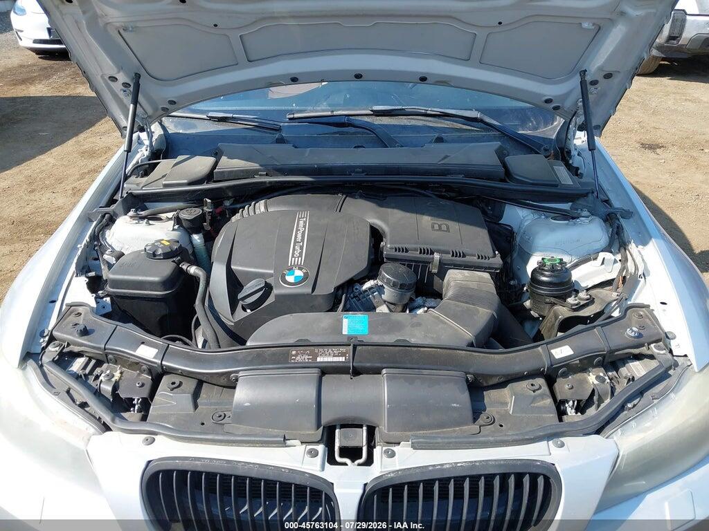 WBAPL5C55BA919366 2011 BMW 335I photo no. 10