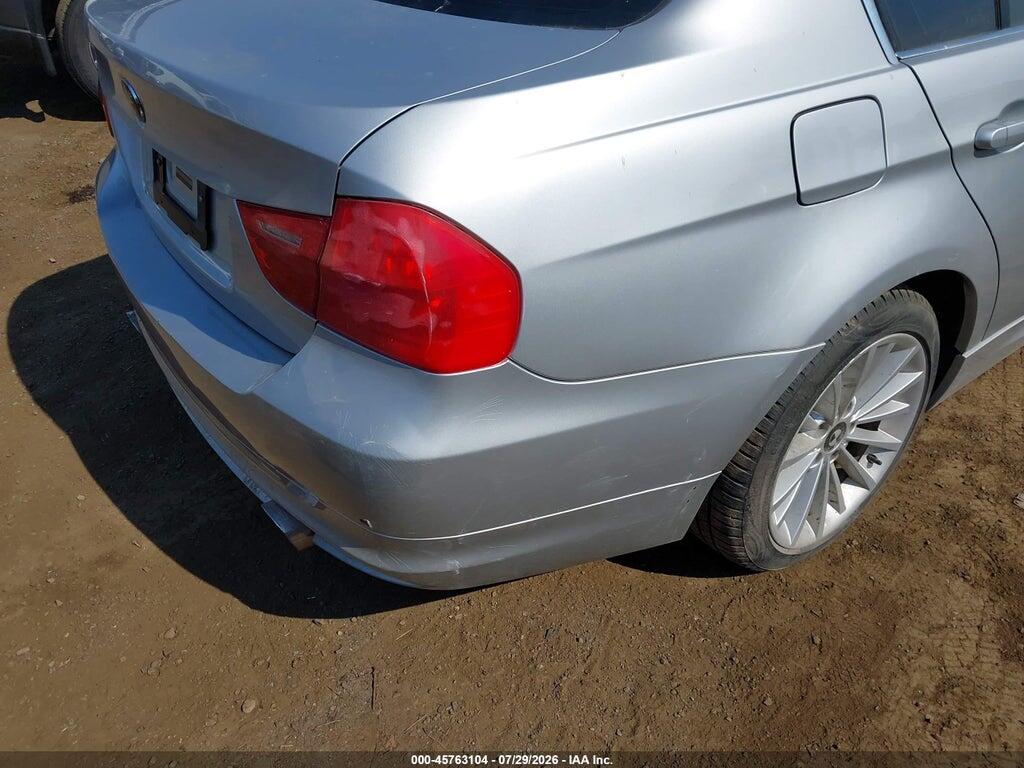 WBAPL5C55BA919366 2011 BMW 335I photo no. 12