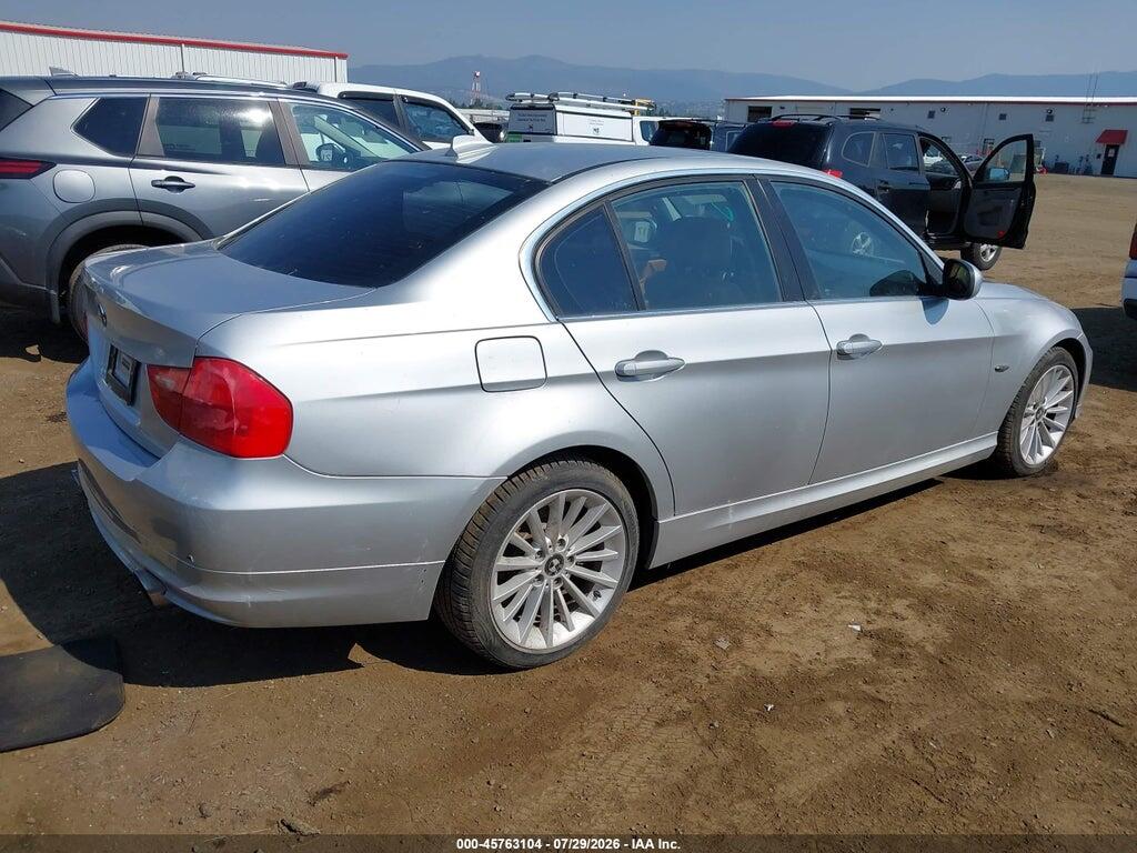 WBAPL5C55BA919366 2011 BMW 335I photo no. 4