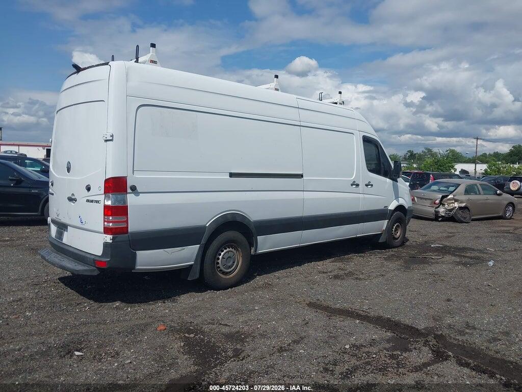 WDYPE8CC0D5811802 2013 FREIGHTLINER SPRINTER photo no. 4