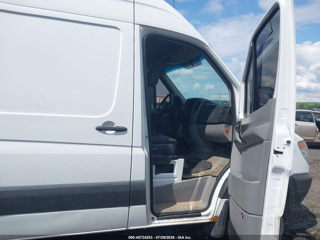 WDYPE8CC0D5811802 2013 FREIGHTLINER SPRINTER photo no. 5