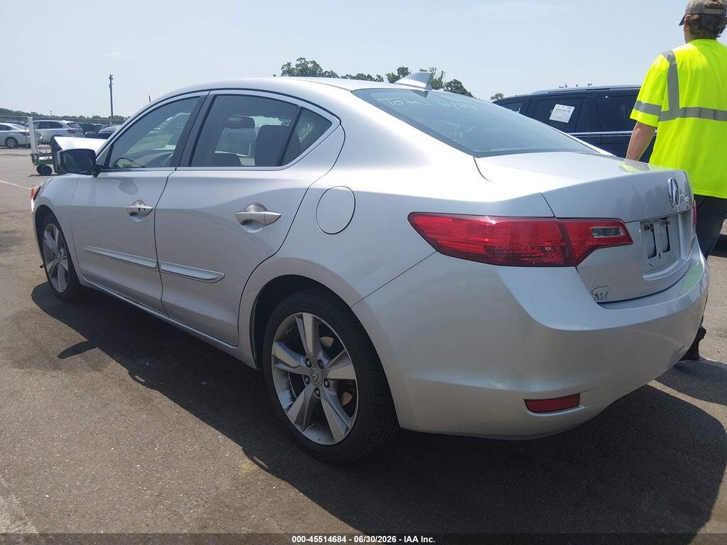 19VDE1F76DE012348 2013 ACURA ILX photo no. 3