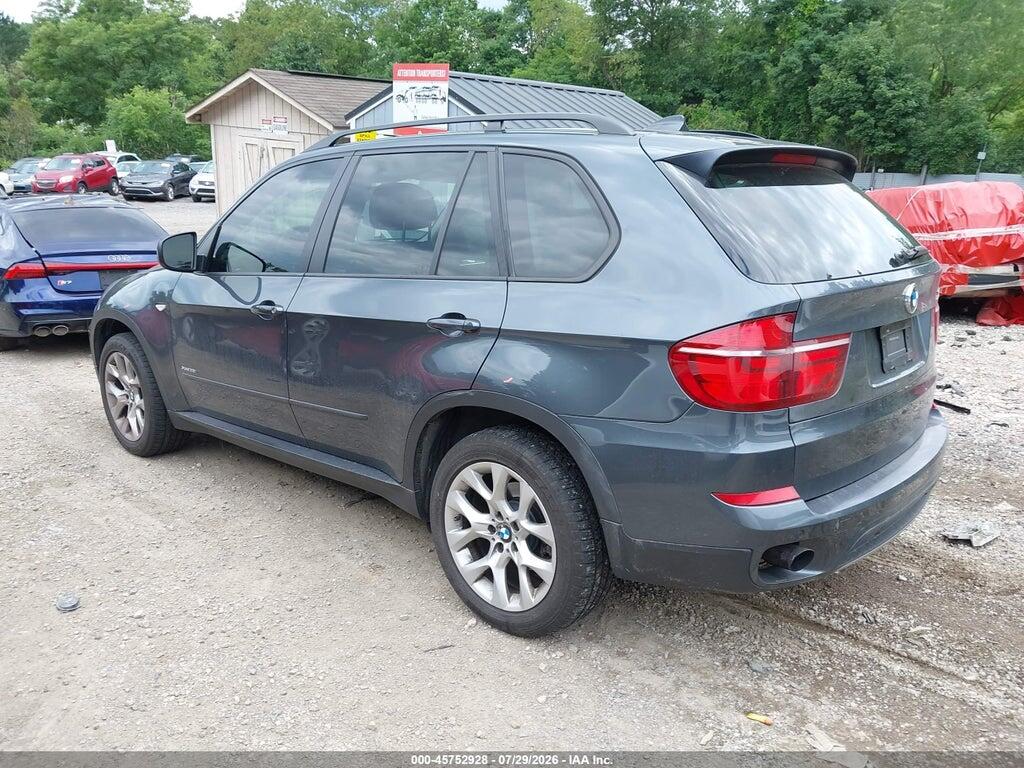 5UXZV4C52BLL58367 2011 BMW X5 photo no. 3