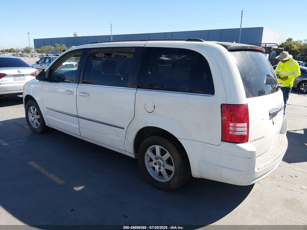 2A4RR5D17AR491925 2010 CHRYSLER TOWN & COUNTRY photo no. 3