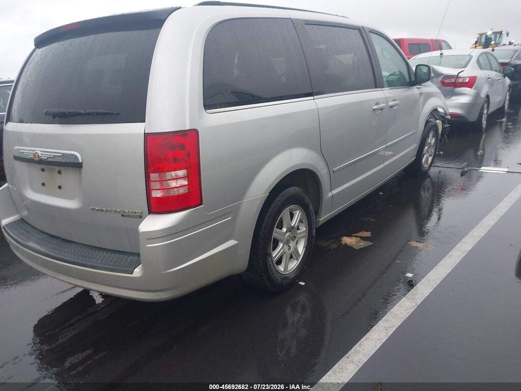 2A4RR5D1XAR460460 2010 CHRYSLER TOWN & COUNTRY photo no. 4