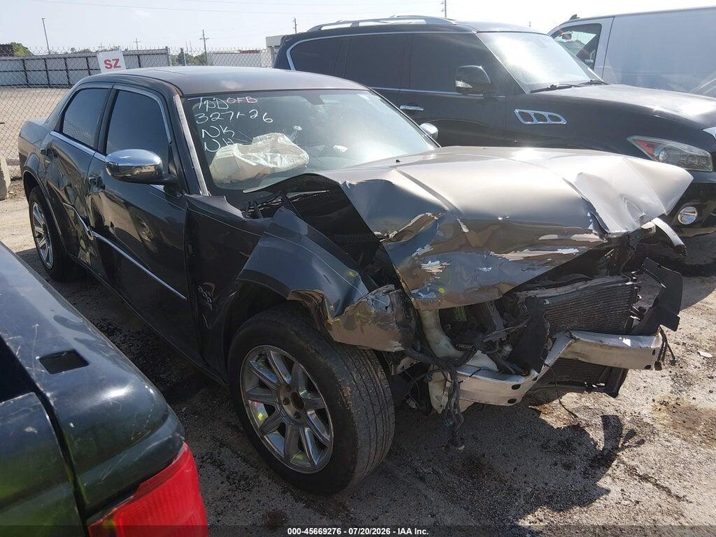 2C3CK5CV3AH144137 2010 CHRYSLER 300 photo no. 1