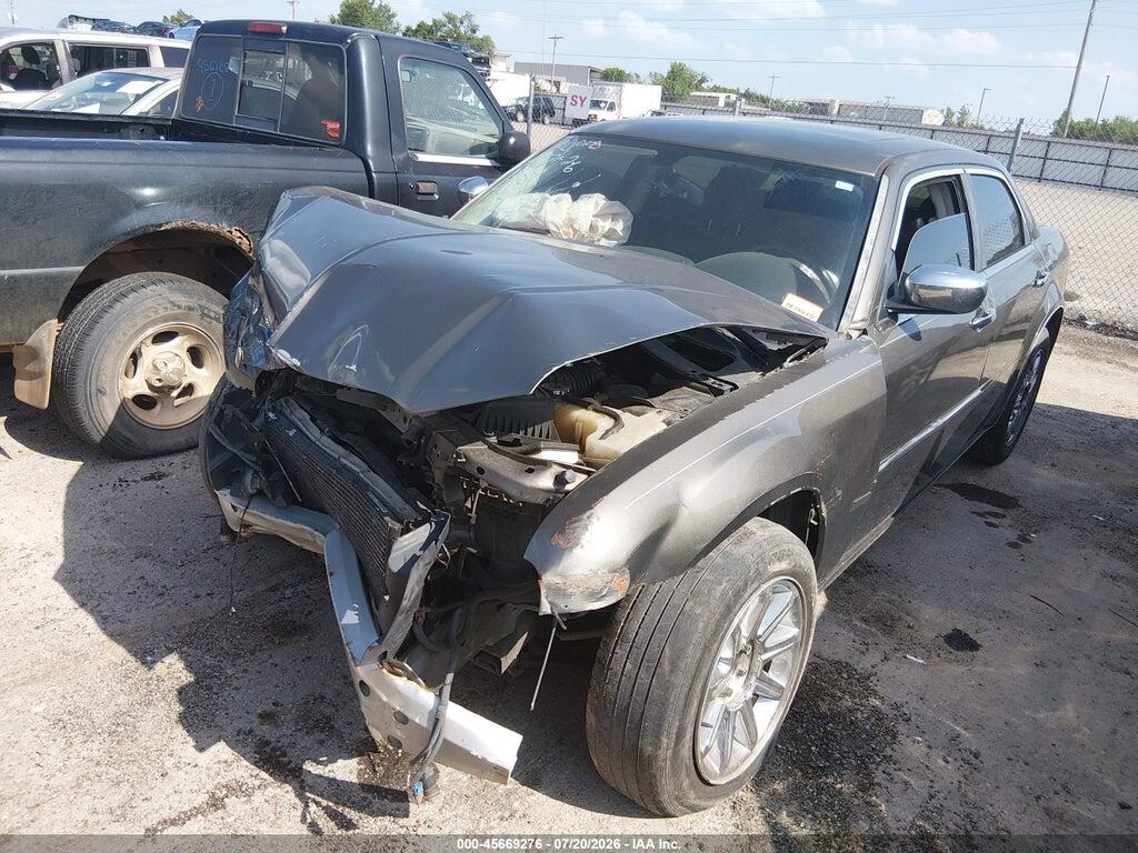 2C3CK5CV3AH144137 2010 CHRYSLER 300 photo no. 2