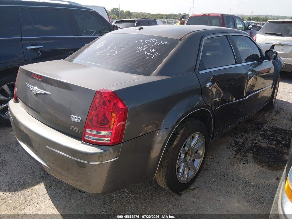 2C3CK5CV3AH144137 2010 CHRYSLER 300 photo no. 4