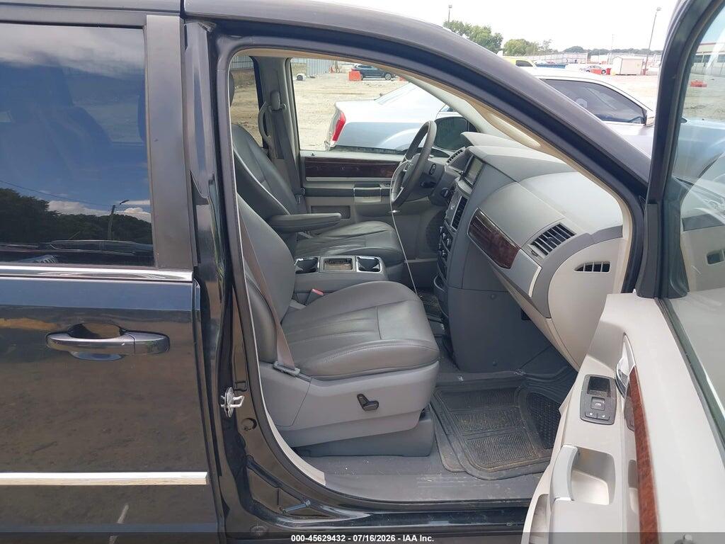 2A4RR5D18AR150629 2010 CHRYSLER TOWN & COUNTRY photo no. 5