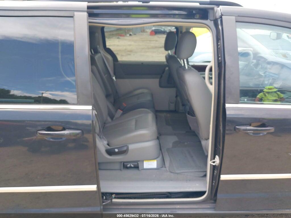 2A4RR5D18AR150629 2010 CHRYSLER TOWN & COUNTRY photo no. 8