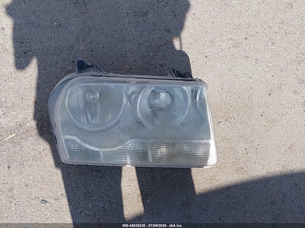 2C3CA5CV1AH206413 2010 CHRYSLER 300 photo no. 12