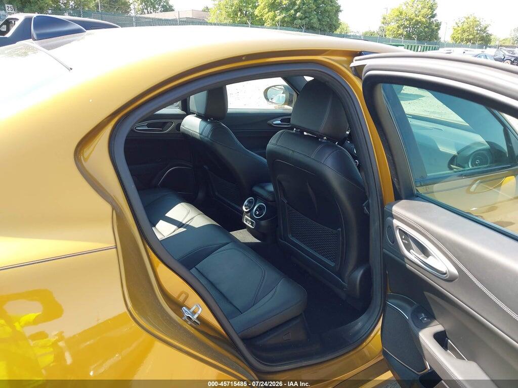 ZARFANBN1N7660713 2022 ALFA ROMEO GIULIA photo no. 8