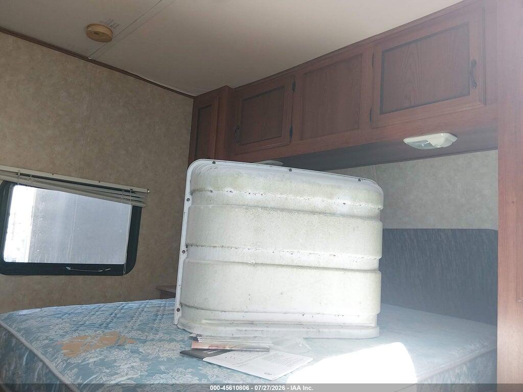 5ZT2CAKB7AA009180 2010 COACHMEN CATALINA photo no. 8