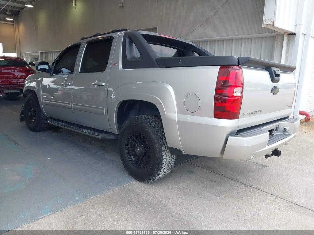 3GNVKFE06AG225023 2010 CHEVROLET AVALANCHE 1500 photo no. 3