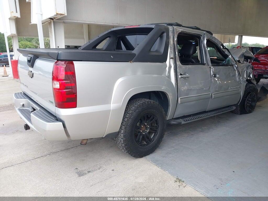 3GNVKFE06AG225023 2010 CHEVROLET AVALANCHE 1500 photo no. 4