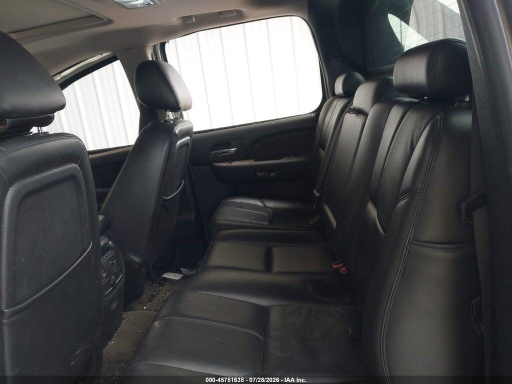 3GNVKFE06AG225023 2010 CHEVROLET AVALANCHE 1500 photo no. 8