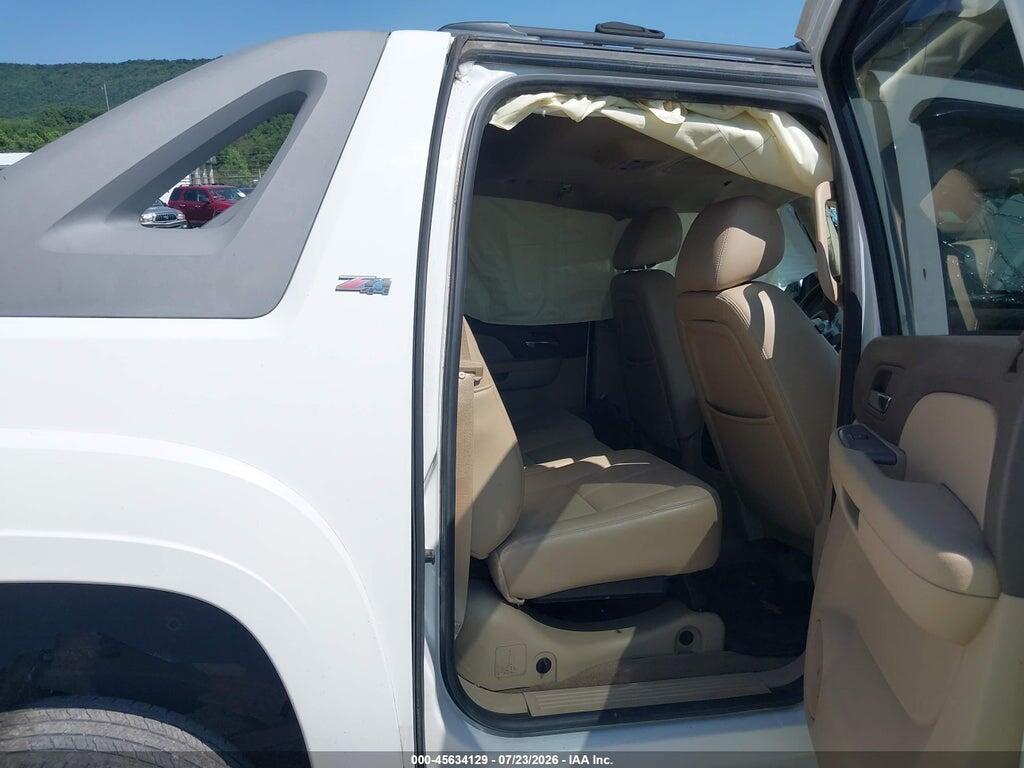3GNVKFE07AG127814 2010 CHEVROLET AVALANCHE 1500 photo no. 8