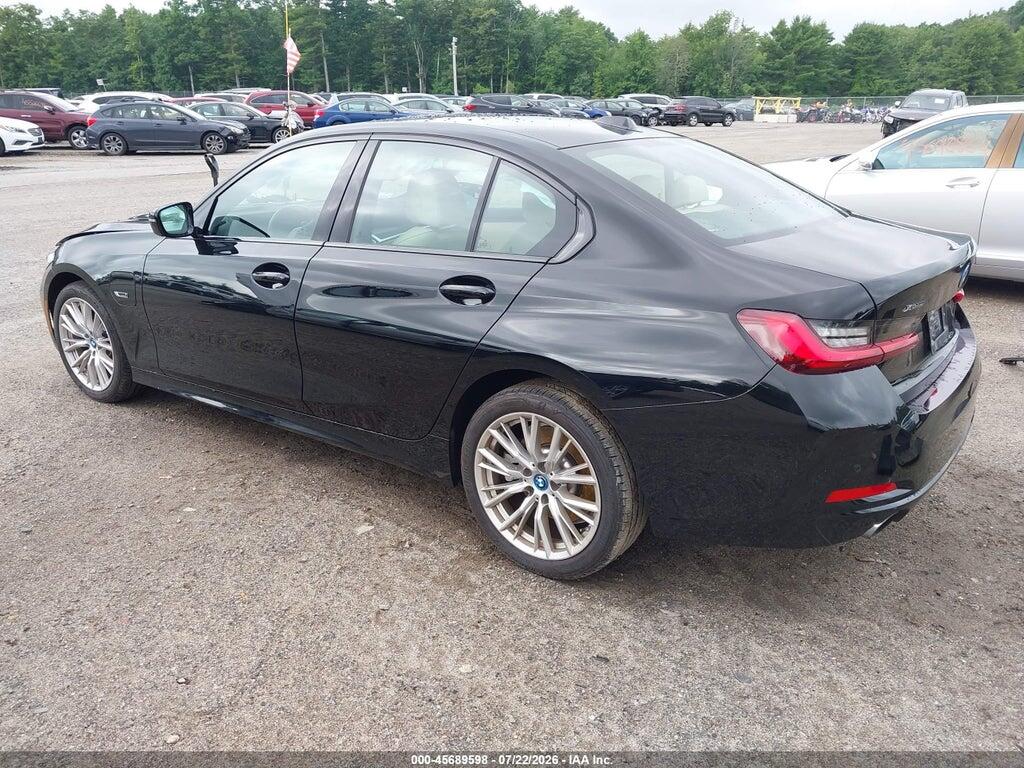 3MW39FS06P8D54668 2023 BMW 330E photo no. 3