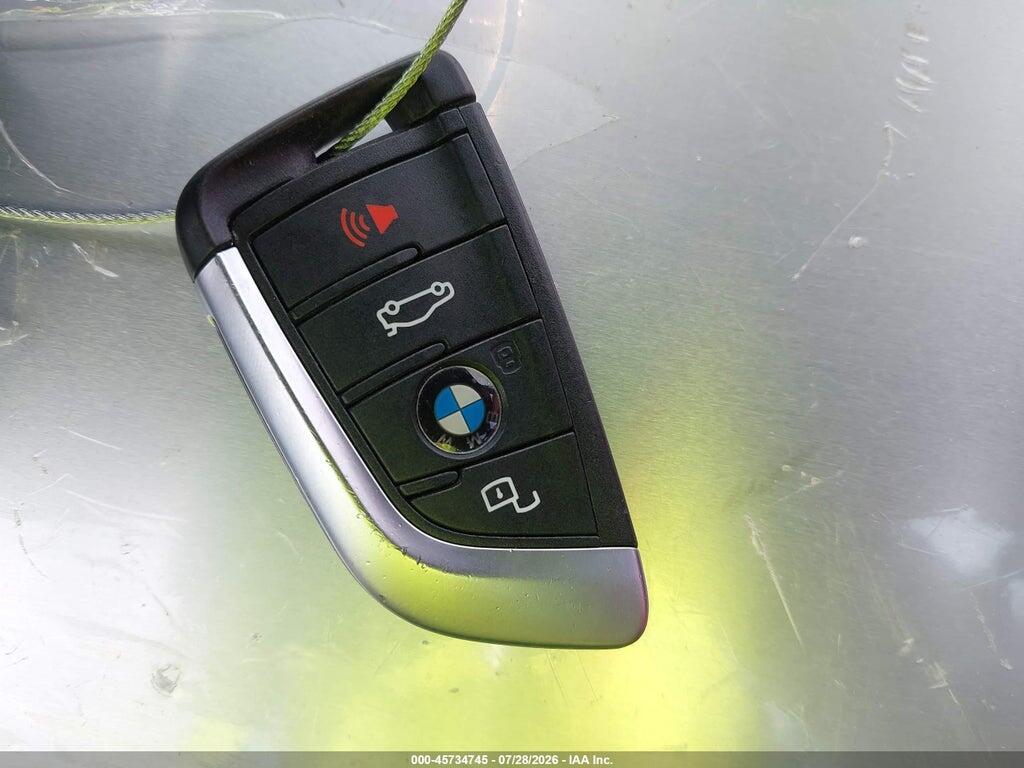 3MW69FF06P8D08135 2023 BMW 330I photo no. 11