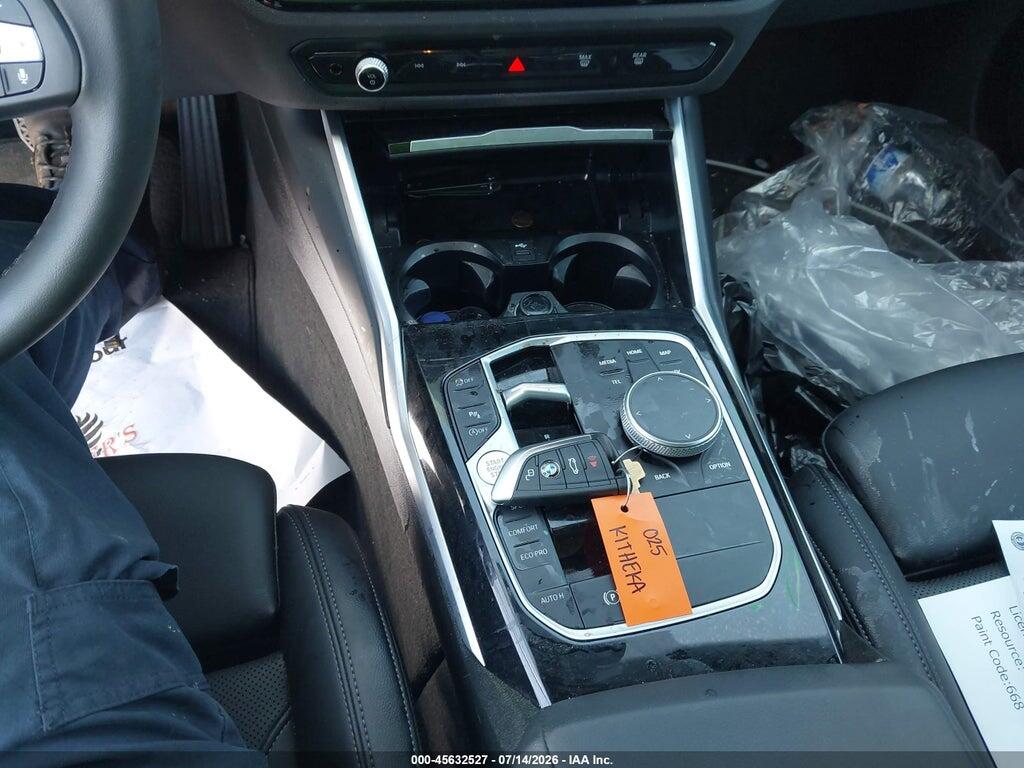3MW69FF04P8D02009 2023 BMW 330I photo no. 11