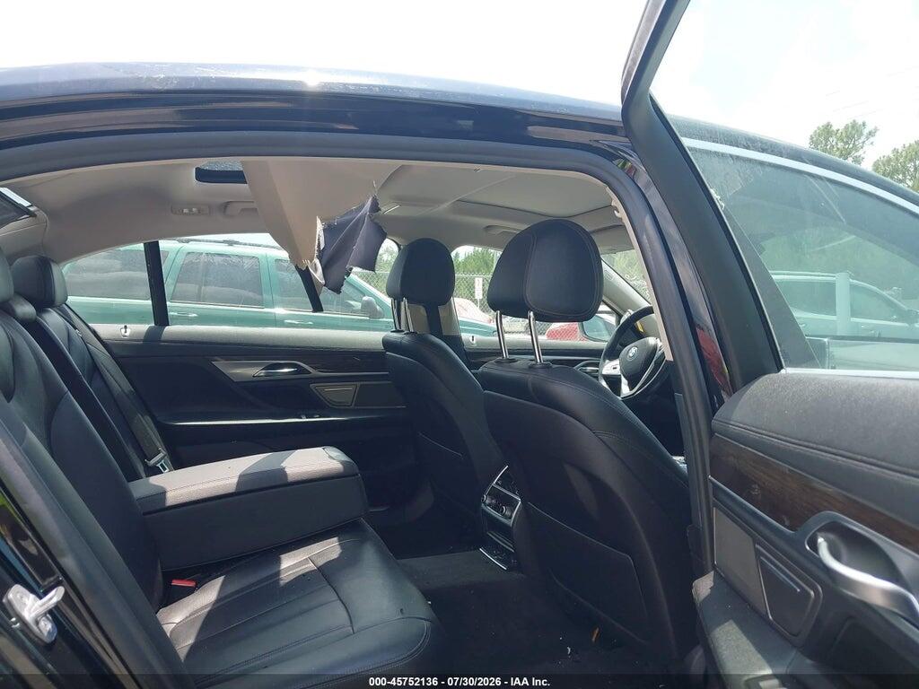WBA7E2C52KB216746 2019 BMW 740I photo no. 8