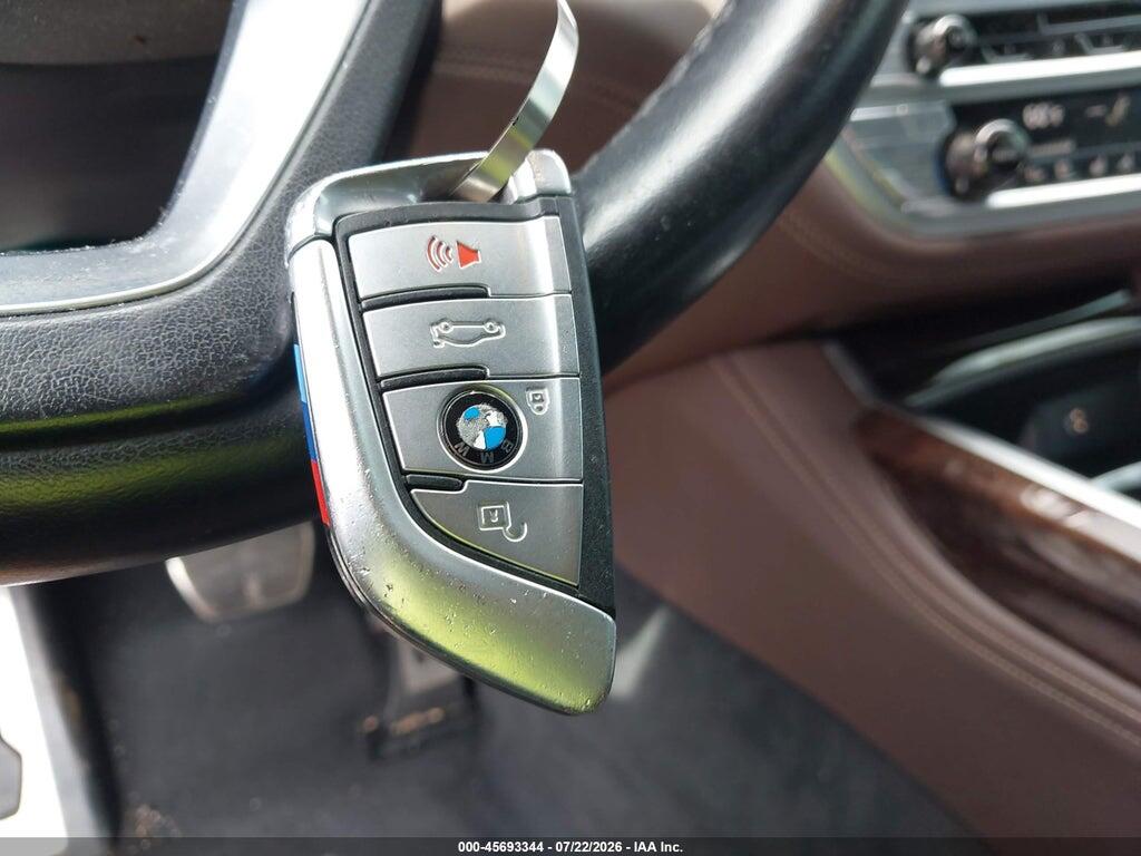 WBA7E2C59KB454920 2019 BMW 740I photo no. 11