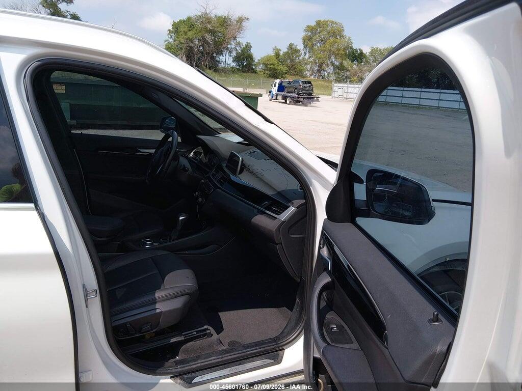 WBXHT3C56K5L38501 2019 BMW X1 photo no. 5