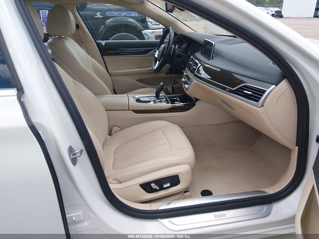 WBA7E2C50HG740411 2017 BMW 740I photo no. 5