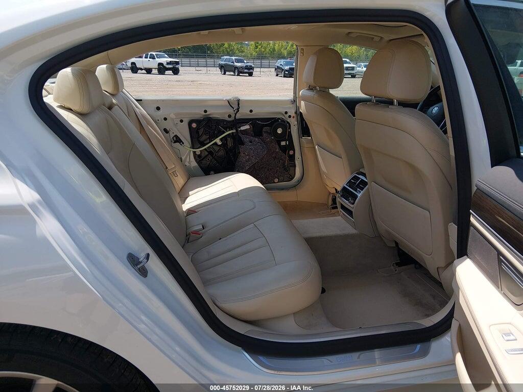 WBA7E2C50HG740411 2017 BMW 740I photo no. 8