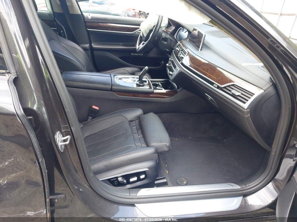 WBA7E2C50HG739971 2017 BMW 740I photo no. 5