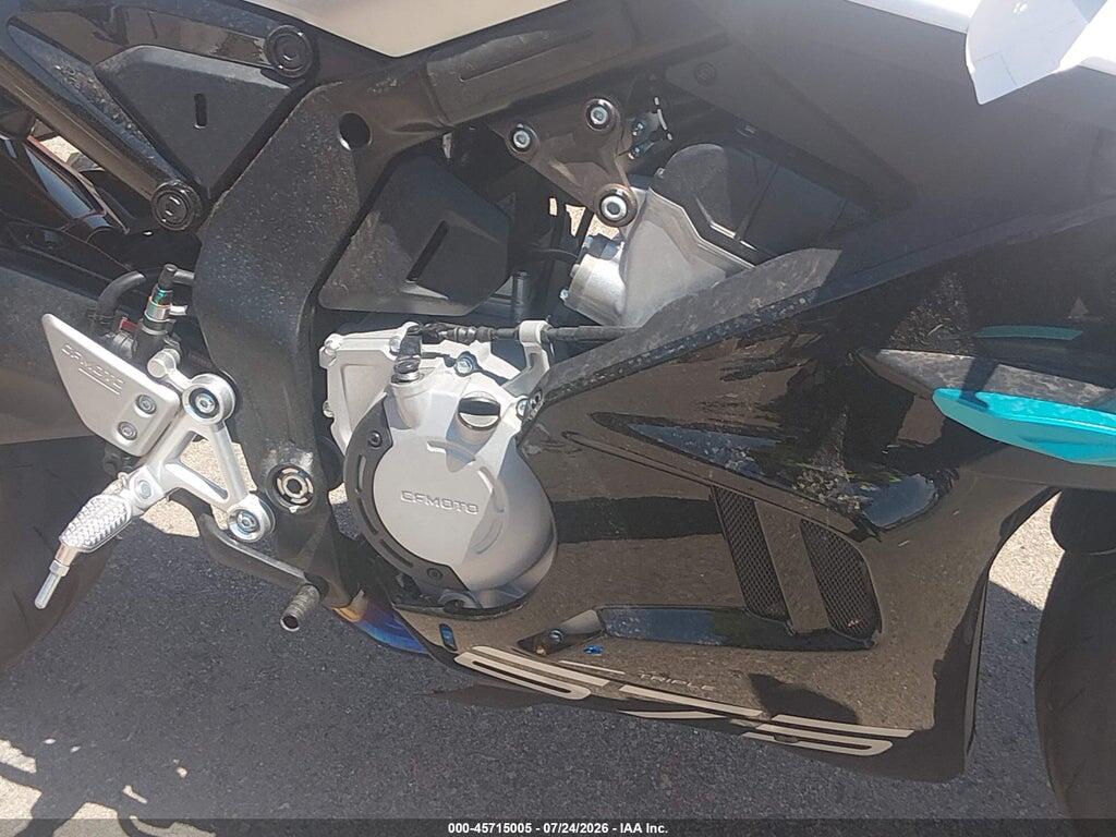 LCEPEVLP4T6000994 2026 CF MOTO 675SS photo no. 8