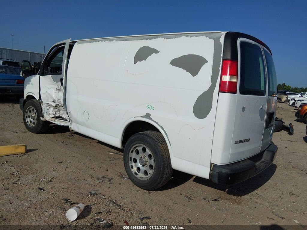 1GCSGAFX2B1177497 2011 CHEVROLET EXPRESS 1500 photo no. 3