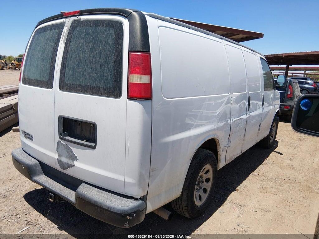 1GCSGAFX5B1111929 2011 CHEVROLET EXPRESS 1500 photo no. 4
