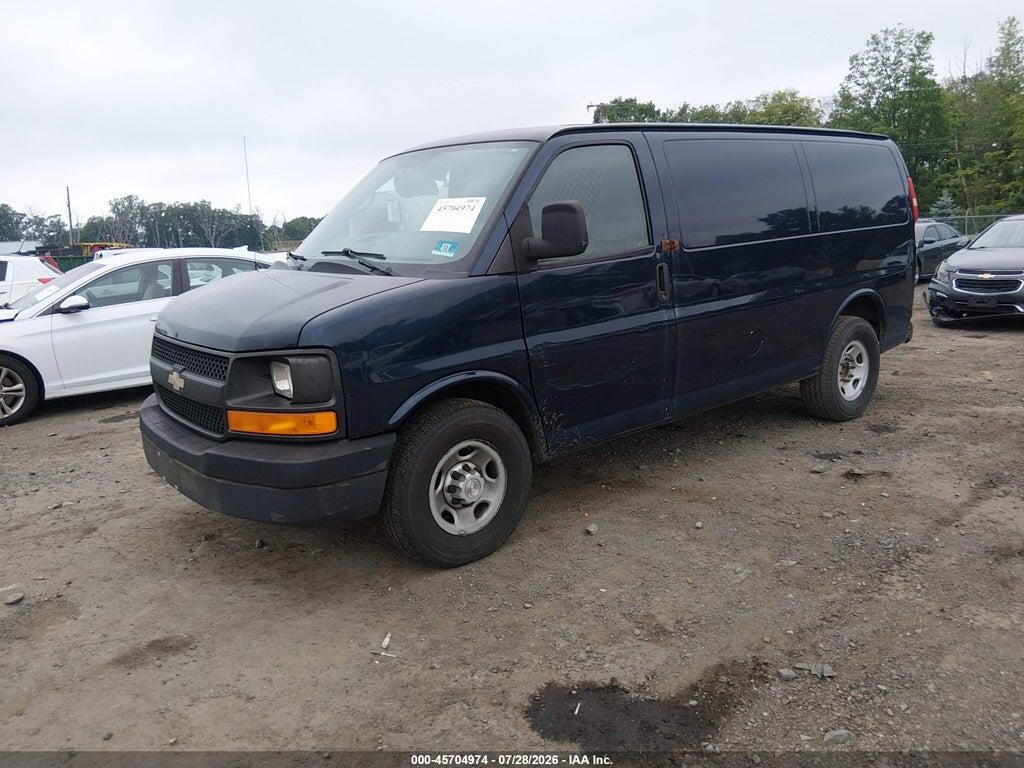 1GCWGFCA7B1155073 2011 CHEVROLET EXPRESS 2500 photo no. 2