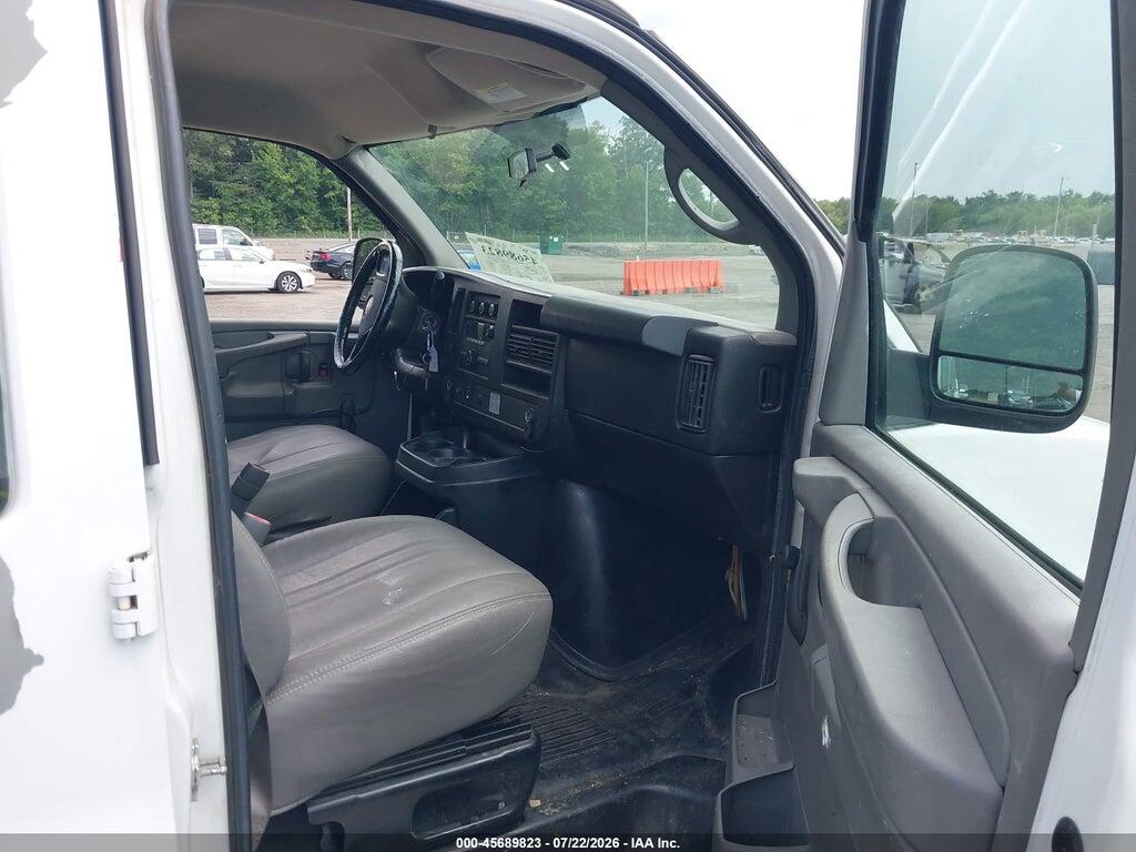 1GCWGFCA4B1187107 2011 CHEVROLET EXPRESS 2500 photo no. 5
