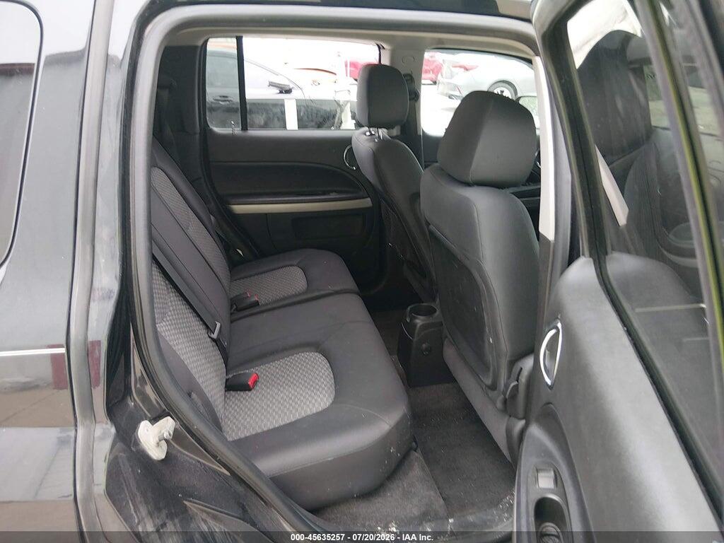 3GNBABFW9BS502439 2011 CHEVROLET HHR photo no. 8