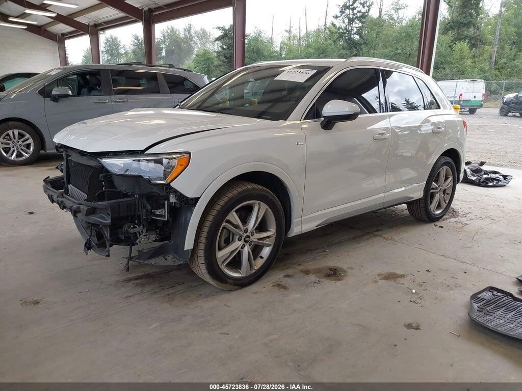 WA1DECF34N1010225 2022 AUDI Q3 photo no. 2