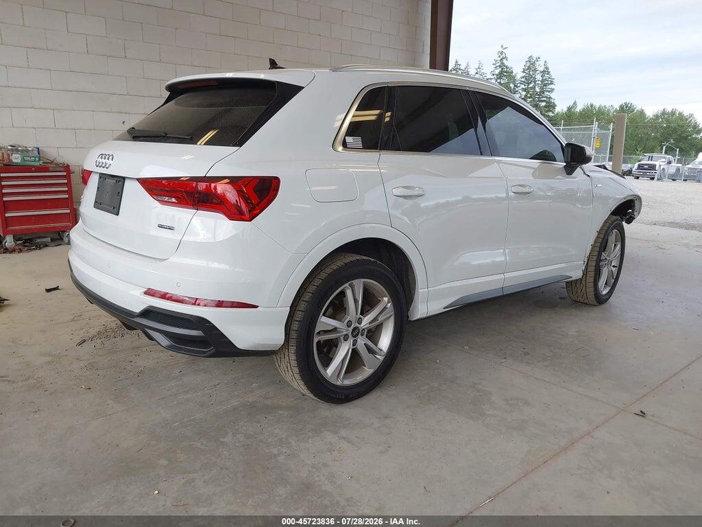 WA1DECF34N1010225 2022 AUDI Q3 photo no. 4