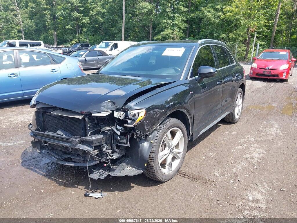 WA1DECF38N1004752 2022 AUDI Q3 photo no. 2