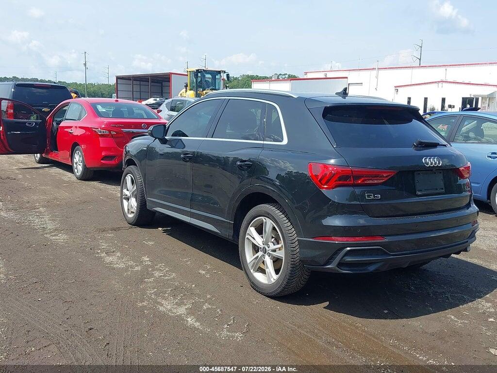 WA1DECF38N1004752 2022 AUDI Q3 photo no. 3