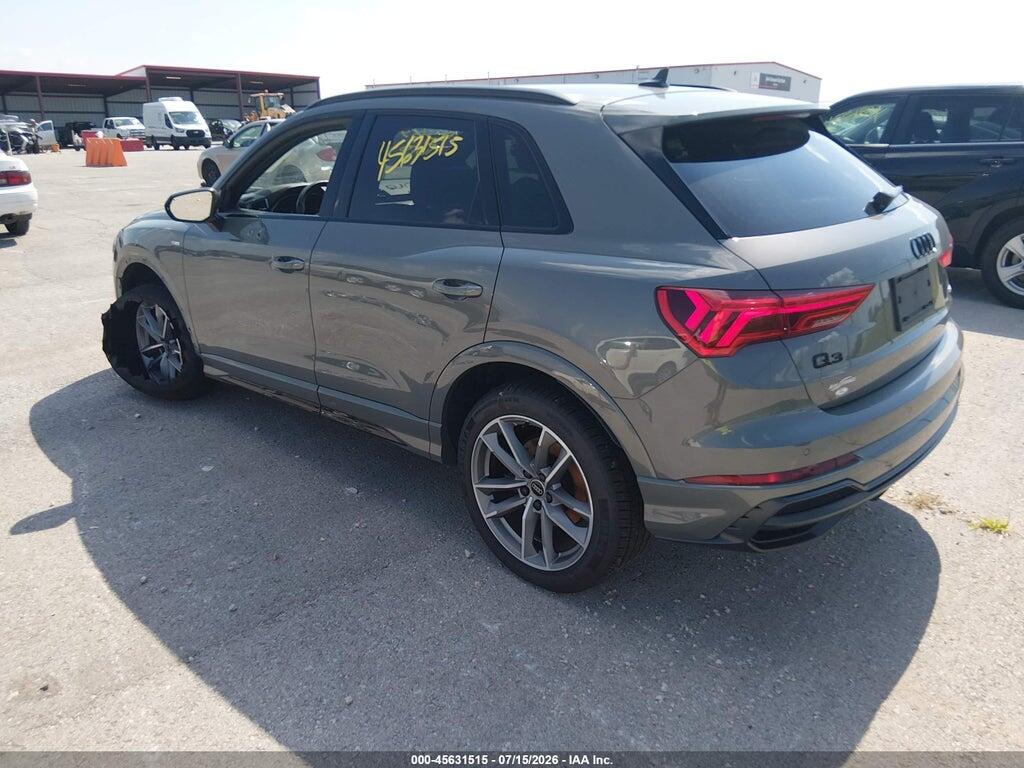 WA1EECF31N1075702 2022 AUDI Q3 photo no. 3