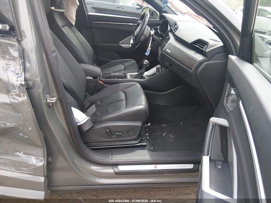 WA1EECF34N1134645 2022 AUDI Q3 photo no. 5