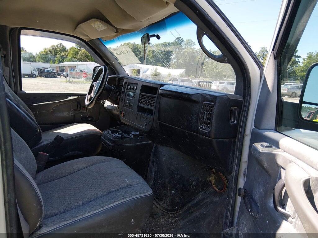 1GCZGFAA3A1120741 2010 CHEVROLET EXPRESS 2500 photo no. 5