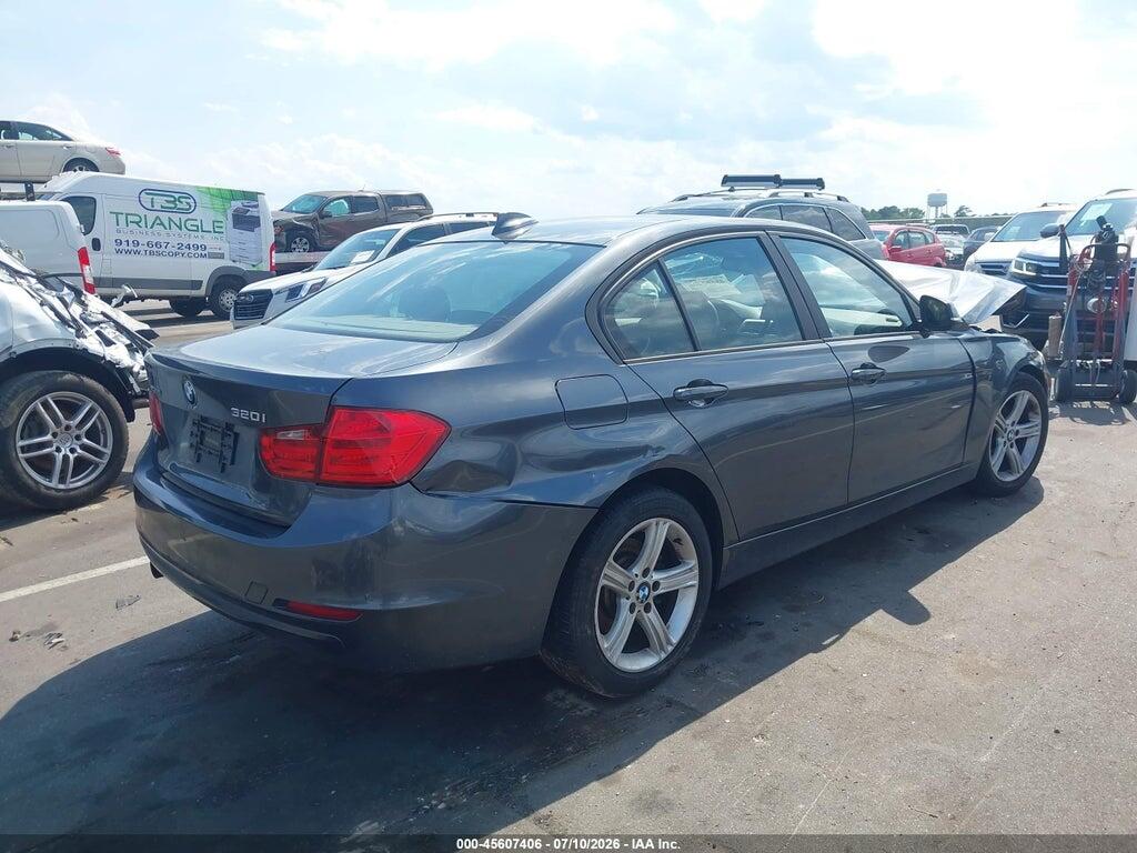 WBA3C3G53ENS69933 2014 BMW 320I photo no. 4
